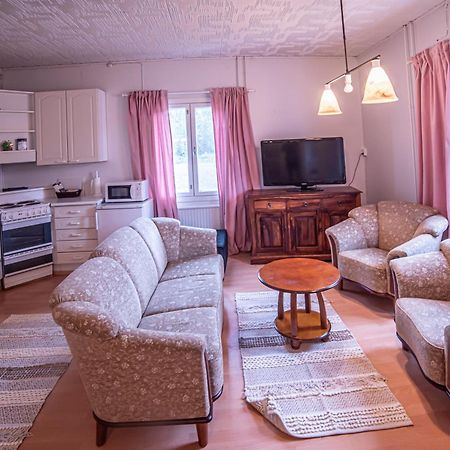 Arctic Guesthouse & Igloos Ranua Ngoại thất bức ảnh