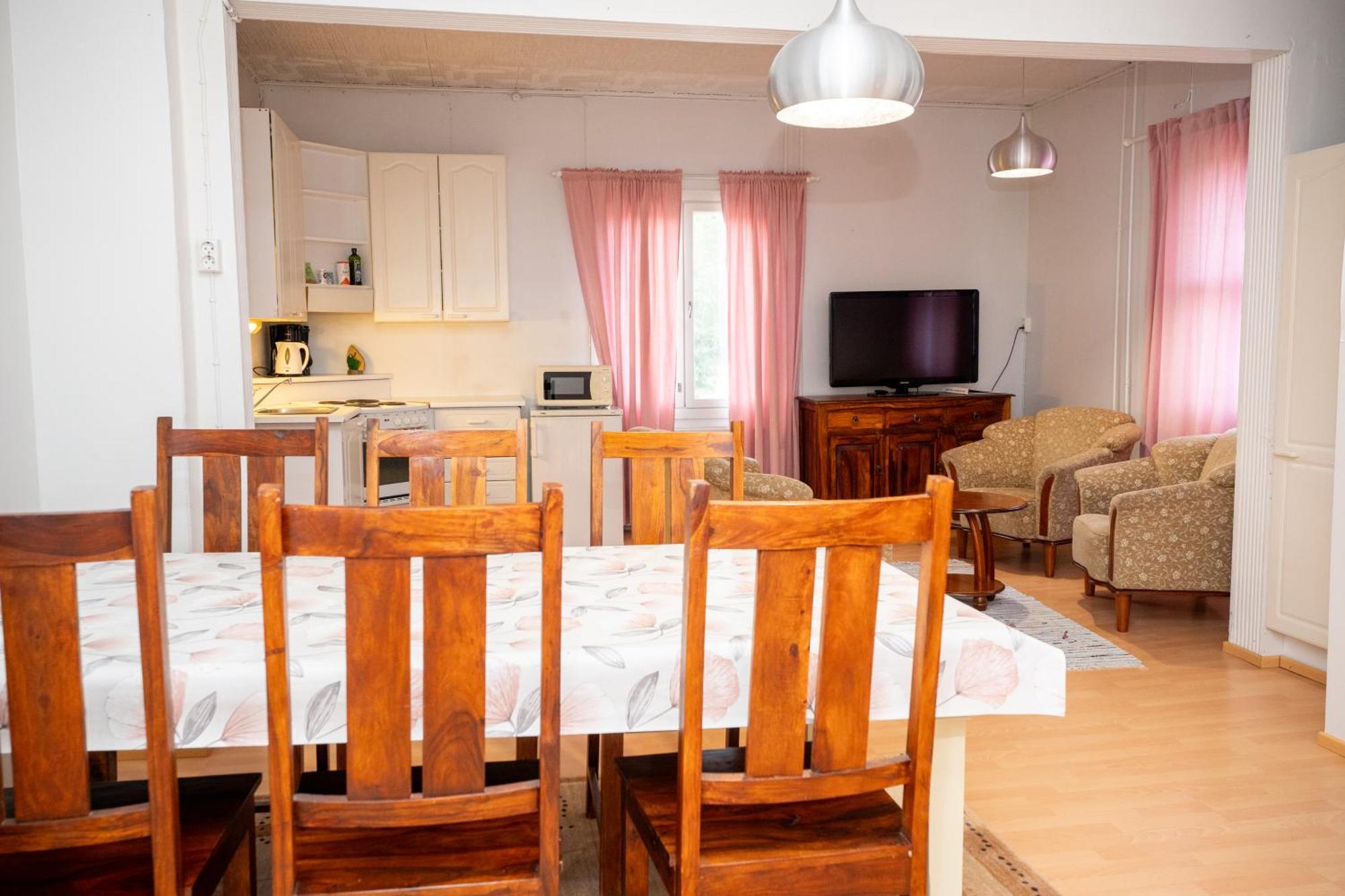 Arctic Guesthouse & Igloos Ranua Ngoại thất bức ảnh